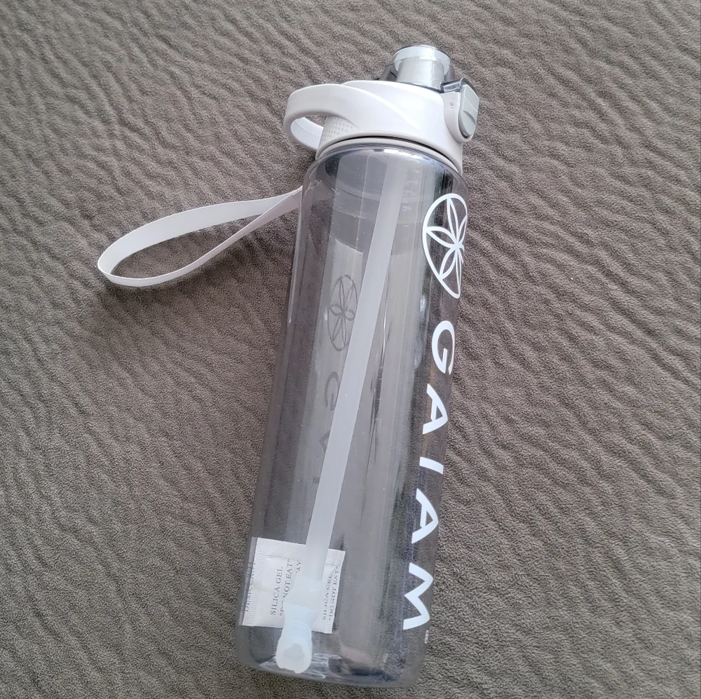 Gaiam Yoga Grey water bottle